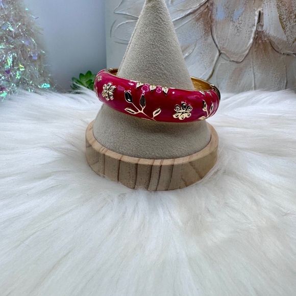 The Red and Gold Thick Enamel Floral Design Bangle Bracelet - Picture 2 of 7